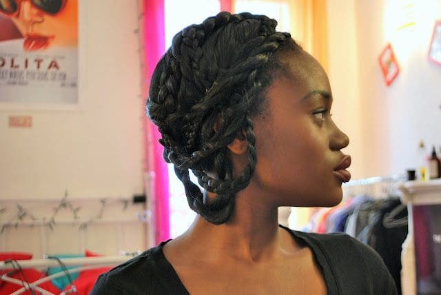 Tuto Coiffure : Une jolie couronne d'été